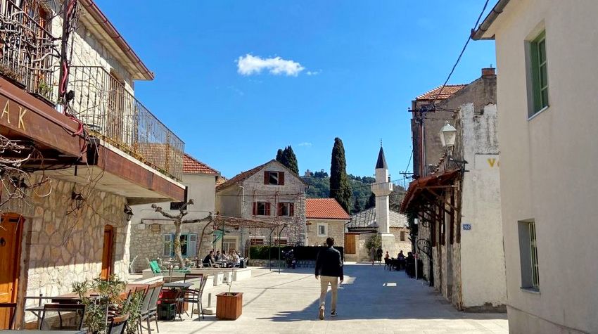 GRADSKA UPRAVA FINANSIRA UREĐENJE FASADA U TREBINJSKOM STAROM GRADU